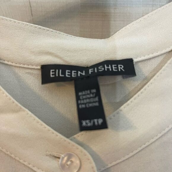 Eileen Fisher off white 100% silk sleeveless button front tunic, size XSmall - Picture 5 of 15